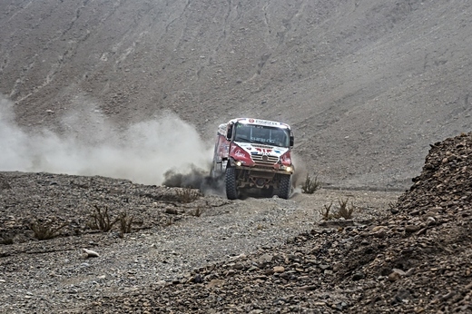 _CH12673_Dakar2014_17_1_Loprais_12etapa_fotoChytka.jpg