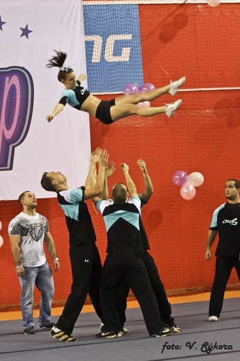 cheer_1012.jpg