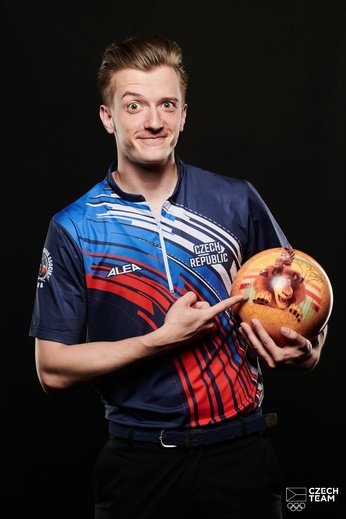 COV_foto_Barbora_Reichova_-_Jan_Macek.jpg