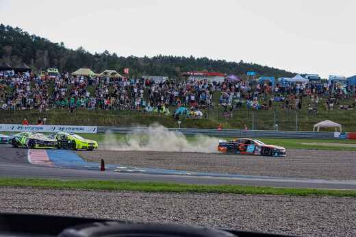 Crashes-MostNASCAR26-02.jpg