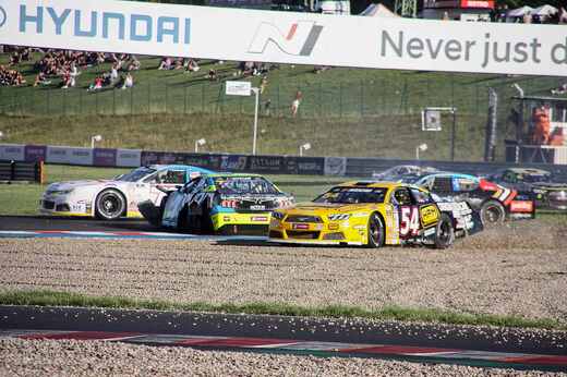 Crashes-MostNASCAR26-07.jpg