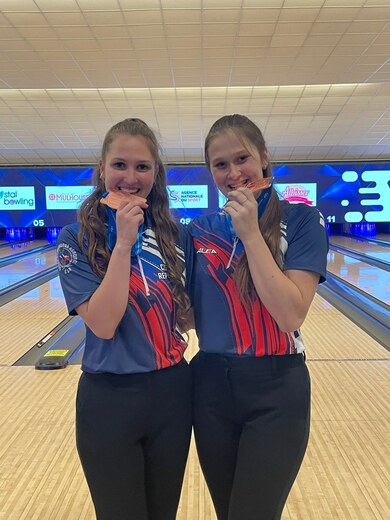 Eliska_Krummerova_-_Andrea_Mazalova.jpg