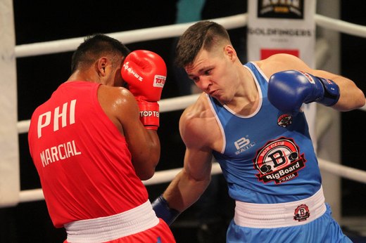 Eumir Felix Marcial versus Miloš Bartl_foto Ondřej Cihla.jpg