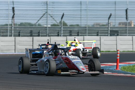 F4_BalatonPark_8.jpg