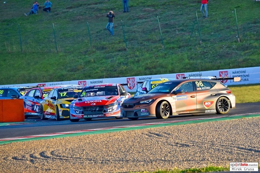 FIA WTCR - 0054  Most 10.10.2021   .jpg