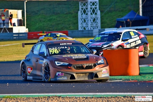 FIA WTCR - 0061  Most 10.10.2021   .jpg
