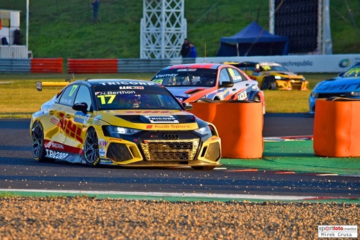 FIA WTCR - 0073  Most 10.10.2021   .jpg