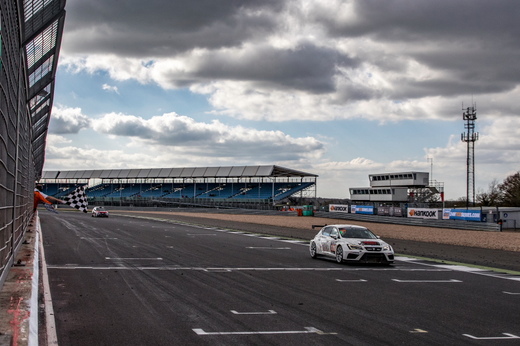 FinishTeamBleekemolen_800pix.jpg