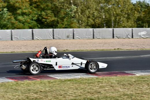 H_04_(2).jpg