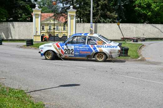 H15.jpg