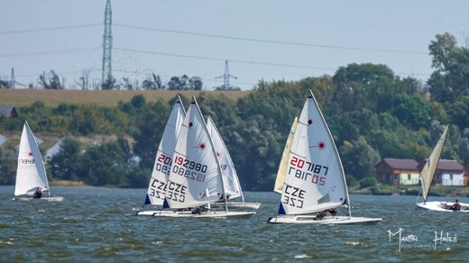 HM203437.jpg