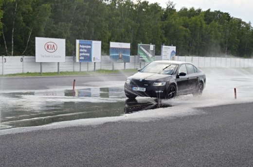 kurz octavia rs 2.jpg