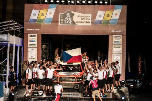 Martin Prokop_Ilka Minor DAKAR 2017 podium (3).jpg