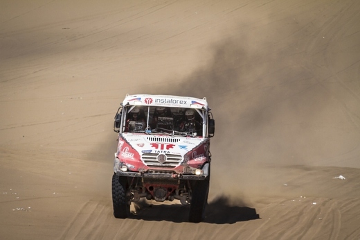 MCH40517_Dakar2014_14_1_Loprais_9etapa_fotoChytka.jpg