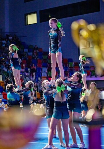 MCR_v_cheerleadingu_2023_Petra_Godart_(1).jpg