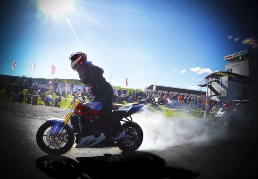 motoshow.jpg