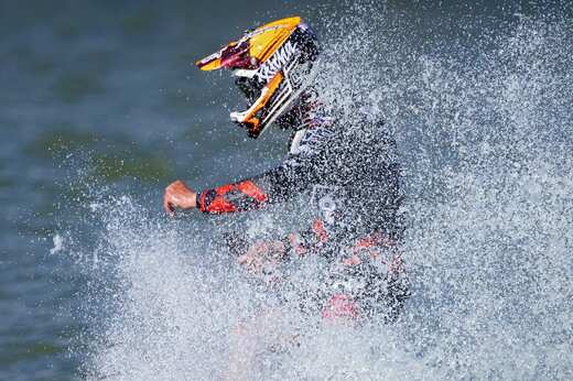 Motosurfy_v_Jedovnicich_-_6.jpg
