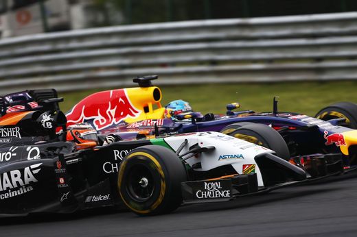 Nico_Hulkenberg_Force_India_VJM07_Mercedes_and_Sebastian_Vettel_