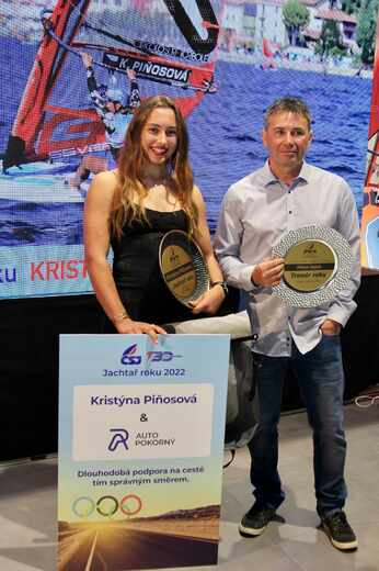 Pinosova+Hajek.jpg