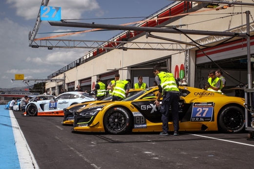 Pitlane_800pix.jpg