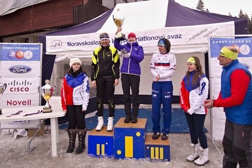 podium_zeny..jpg
