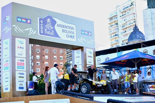 podium001.jpg