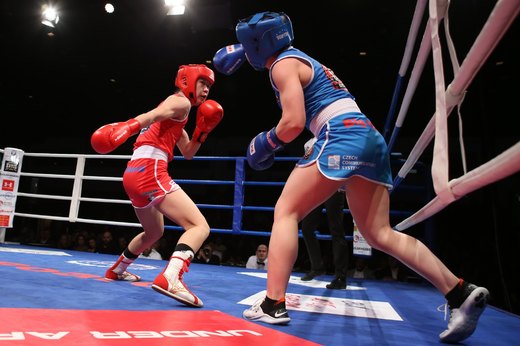 Sana Kawano versus Petra Laštovková.jpg