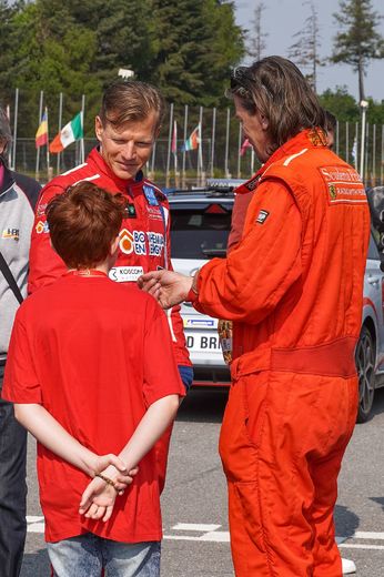 Scuderia_Praha_racing_with_Ferrari_2.jpg