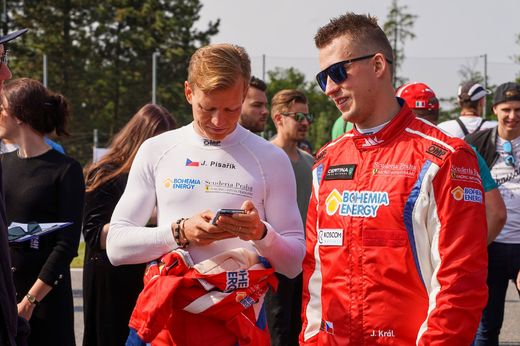 Scuderia_Praha_racing_with_Ferrari_5.jpg