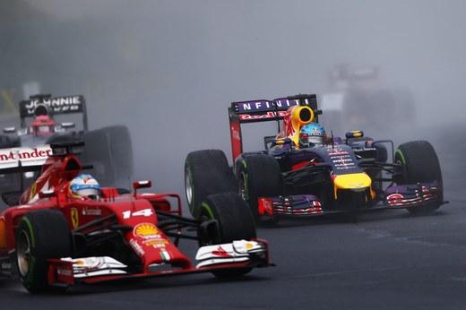 Sebastian_Vettel_Red_Bull_Racing_RB10_Renault-02.jpg