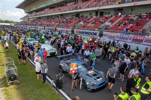 Start grid 2018_800pix.jpg