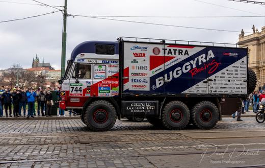 Tatra_kolem sveta_odjezd_20.jpg