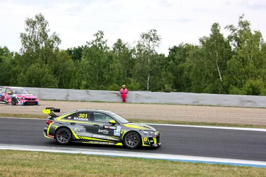 TCR-02.jpg