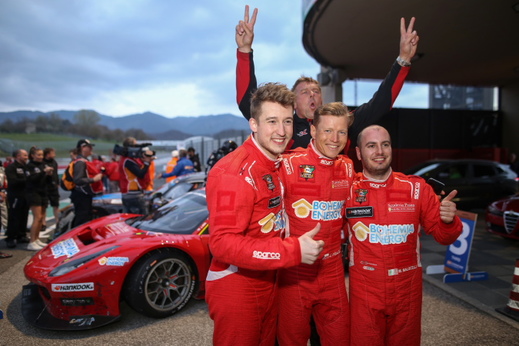 Team Scuderia Praha_800pix.jpg