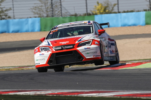 Winner_Hankook_12H_MAGNY-COURS_800pix.JPG